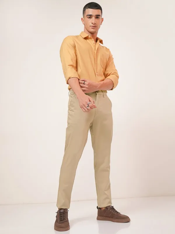  Highlander Men Beige Tapered Fit Solid Casual Trousers