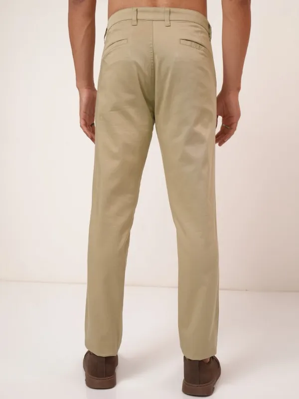  Highlander Men Beige Tapered Fit Solid Casual Trousers