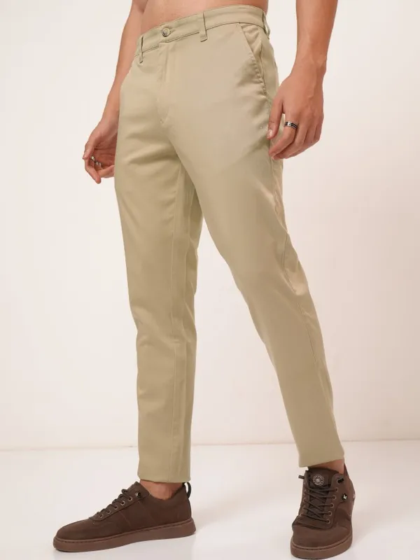  Highlander Men Beige Tapered Fit Solid Casual Trousers