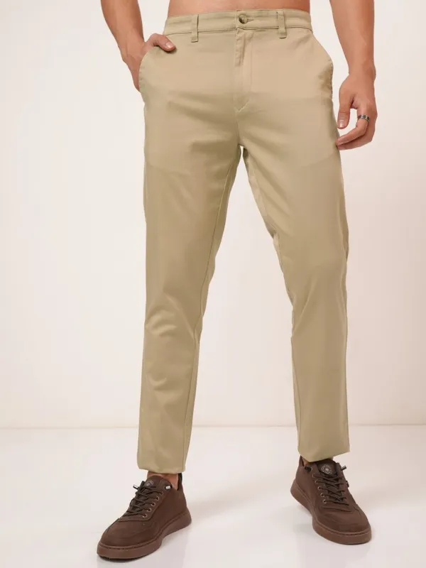  Highlander Men Beige Tapered Fit Solid Casual Trousers