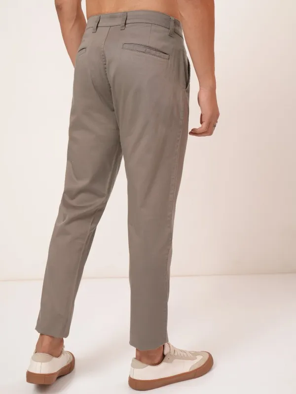  Highlander Men Taupe Tapered Fit Solid Casual Trousers