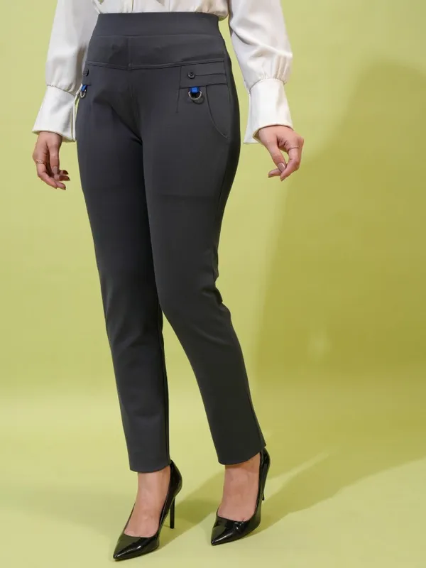  Tokyo Talkies Women Grey Solid Skinny Fit Casual Trousers