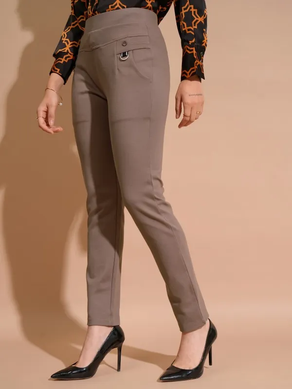 Tokyo Talkies Women Brown Solid Skinny Fit Regular Trousers
