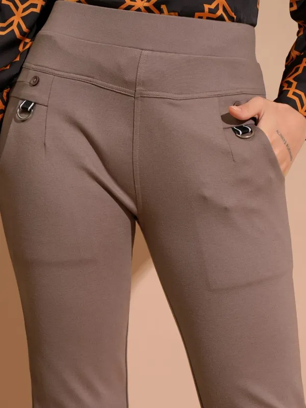 Tokyo Talkies Women Brown Solid Skinny Fit Regular Trousers