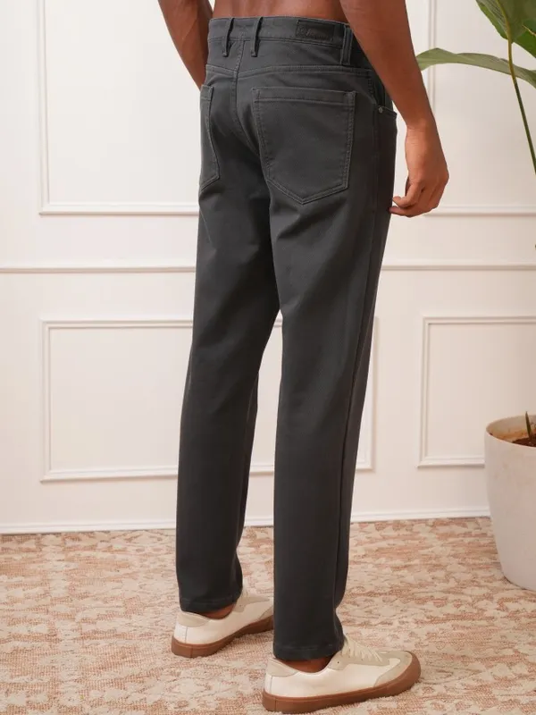  Locomotive Men Teal Regular Fit Solid Casual Trousers