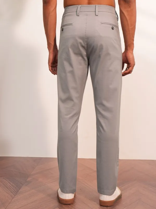  Locomotive Men Grey Regular Fit Solid Casual Trousers