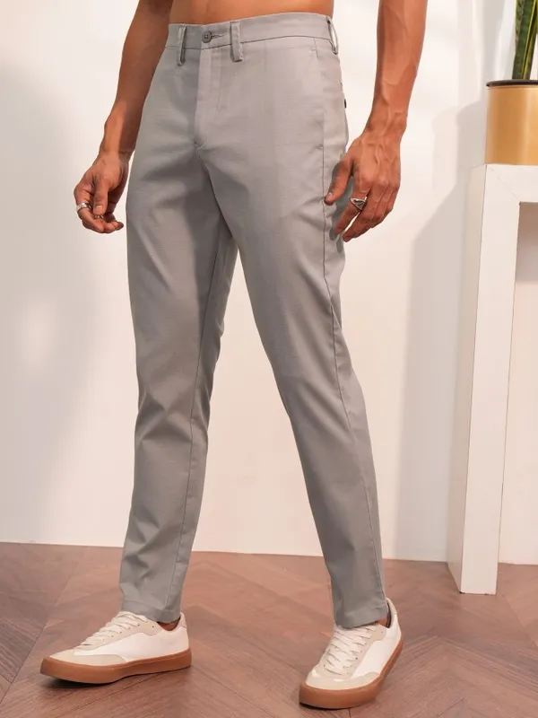  Locomotive Men Grey Regular Fit Solid Casual Trousers