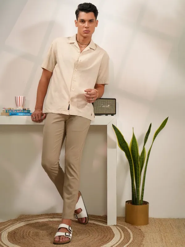  Locomotive Men Khaki Slim Fit Solid Casual Trousers