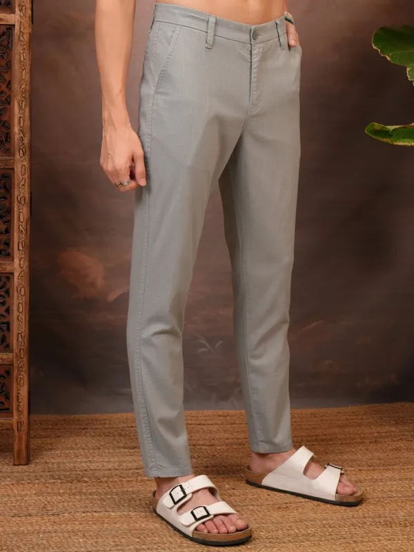  Locomotive Men Grey Slim Fit Solid Casual Trousers