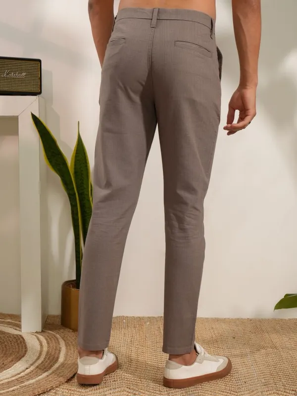  Locomotive Men Brown Slim Fit Solid Casual Trousers
