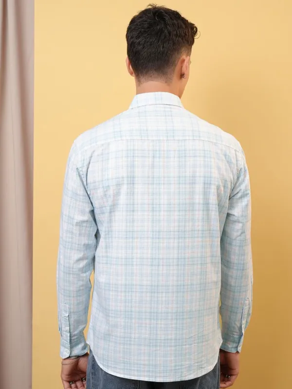Locomotive Premium Men White & Blue Checked Relaxed Shirt