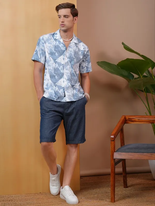  Locomotive Men Blue Printed Regular Fit Casual Shirts