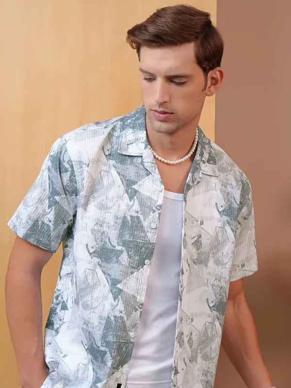  Locomotive Men Grey Printed Regular Fit Casual Shirts
