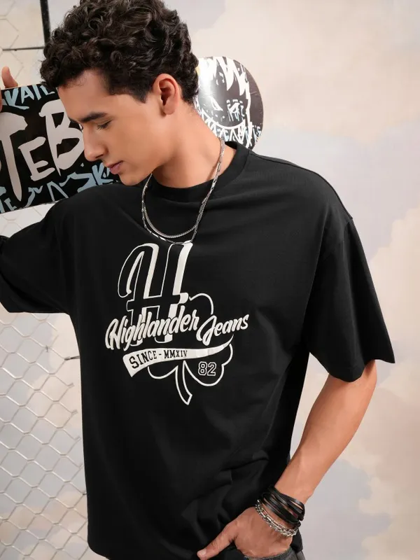 Highlander Men Black Printed Round Neck Oversized Fit T-Shirt