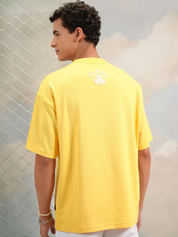  Highlander Men Yellow Printed Round Neck T-Shirts