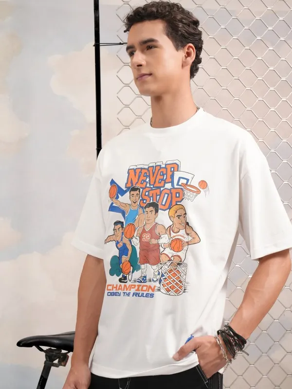 Highlander Men White Printed Round Neck Oversized Fit T-Shirt