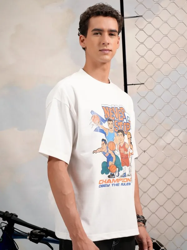 Highlander Men White Printed Round Neck Oversized Fit T-Shirt