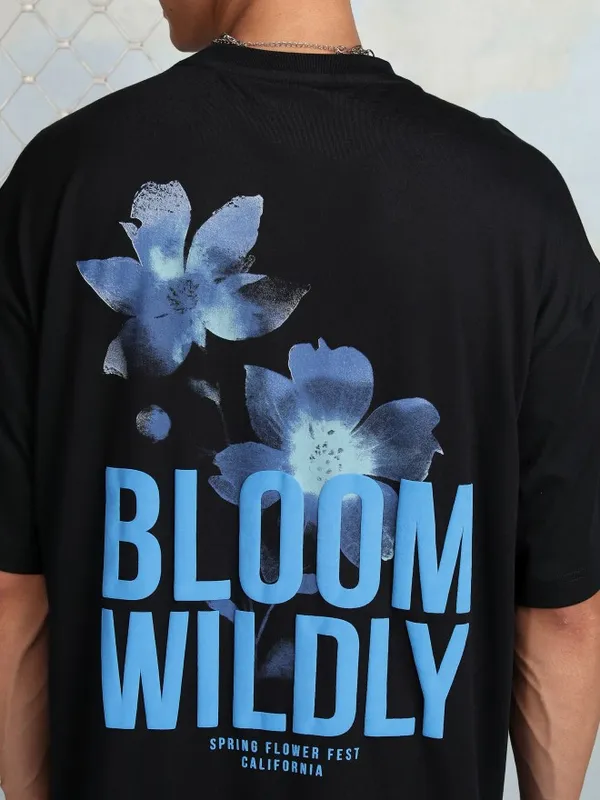 Highlander Men Black Printed Round Neck Oversized Fit T-Shirt