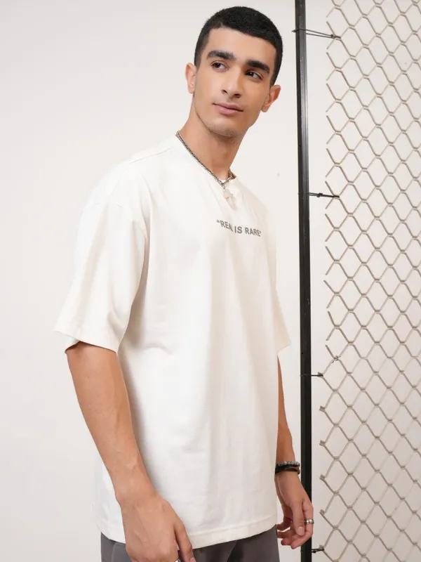 Highlander Men Off White Printed Round Neck Oversized Fit T-Shirt