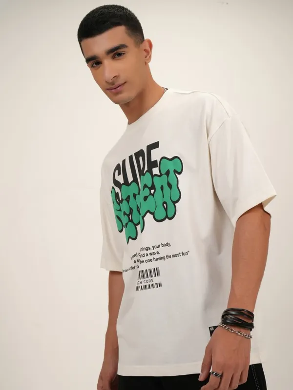 Highlander Men Off White Printed Oversized Fit Round Neck T-Shirt