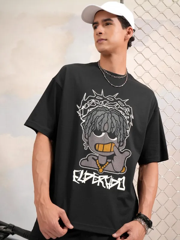Highlander Men Black Printed Round Neck Oversized Fit T-Shirt