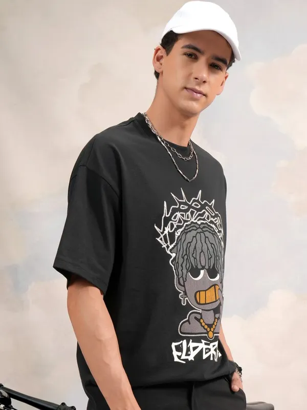 Highlander Men Black Printed Round Neck Oversized Fit T-Shirt