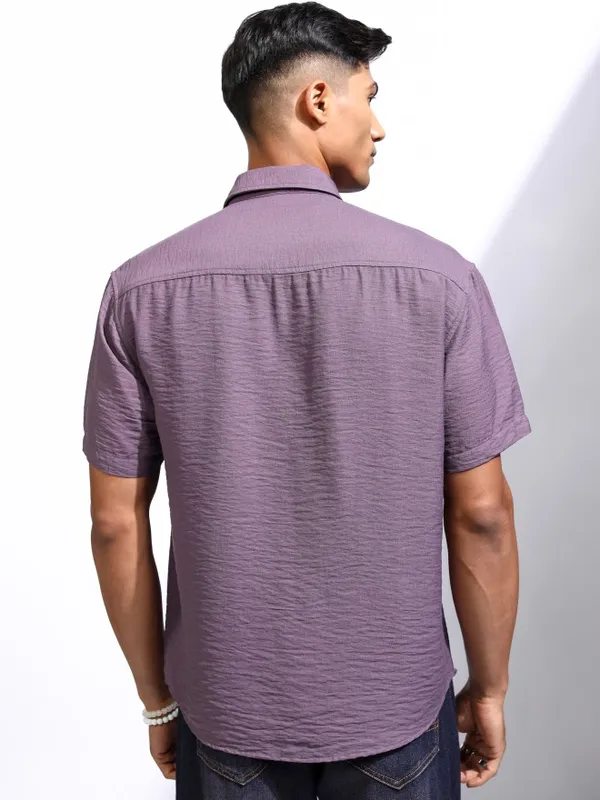 Locomotive Men Mauve Textured Relaxed Fit Casual Shirt