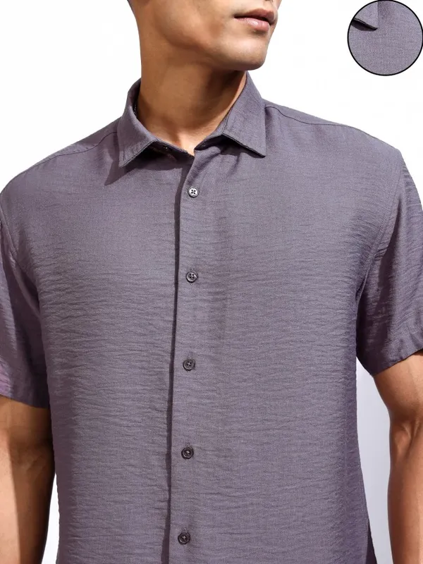 Locomotive Men Mauve Textured Relaxed Fit Casual Shirt