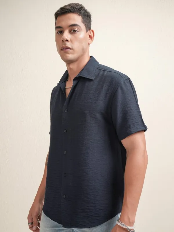 Locomotive Premium Men Navy Blue Textured Relaxed Fit Casual Shirt