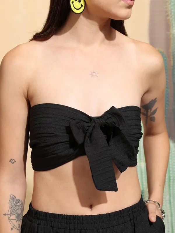 Vishudh Women Black Top With Shorts Co-Ords