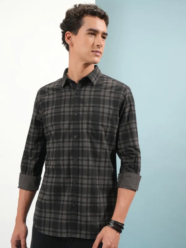 Highlander Men Black Checked Slim Fit Casual Shirt