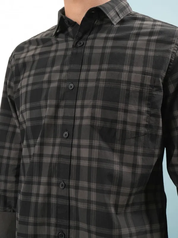 Highlander Men Black Checked Slim Fit Casual Shirt