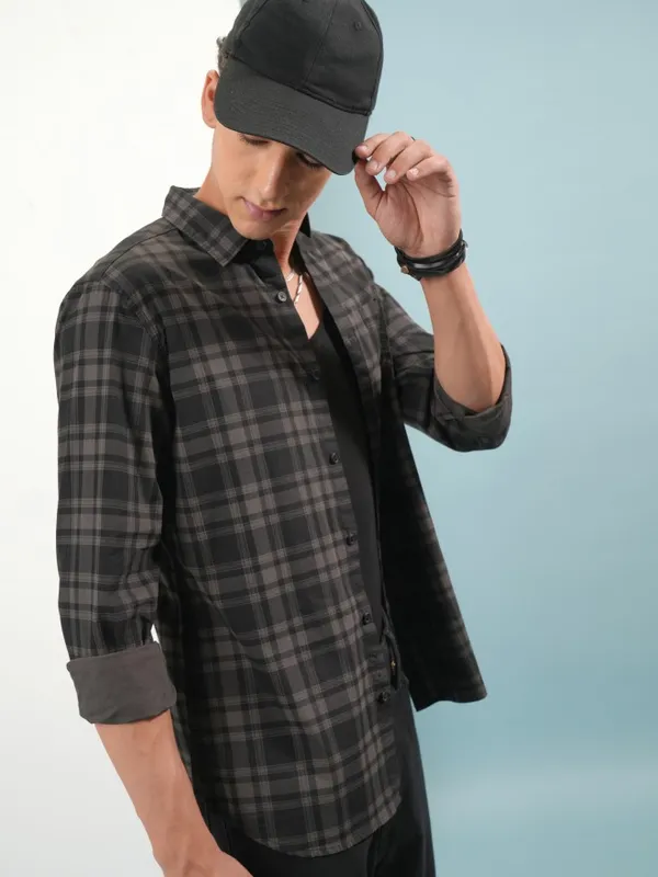 Highlander Men Black Checked Slim Fit Casual Shirt