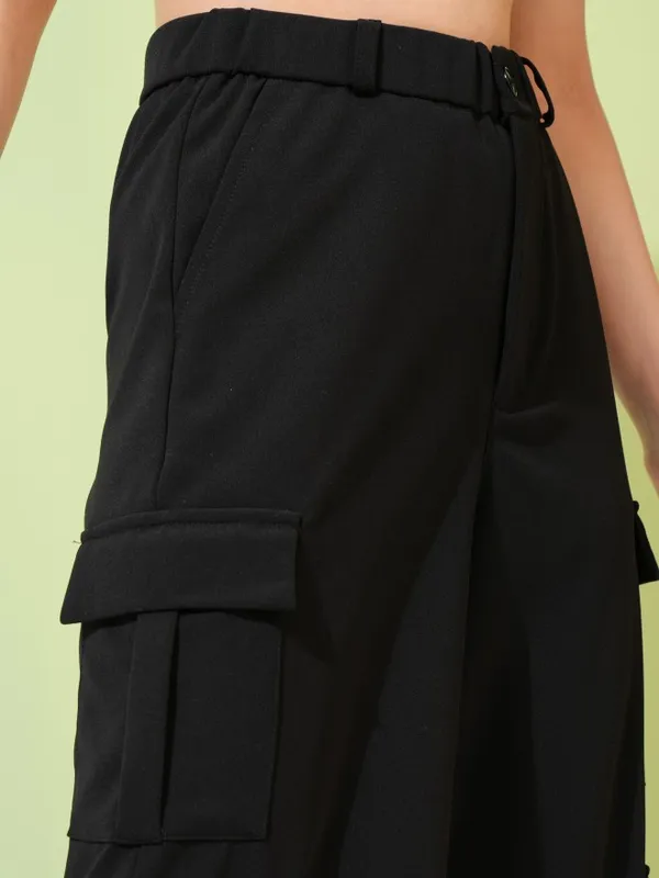 Tokyo Talkies Women Black Solid Straight Fit Cargos