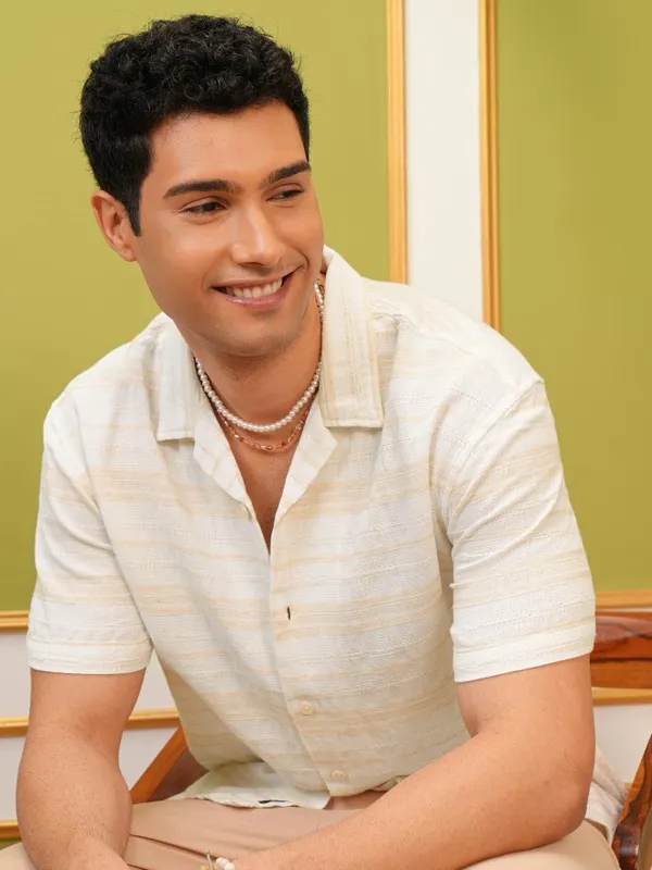 Men Relaxed Fit Casual Shirt