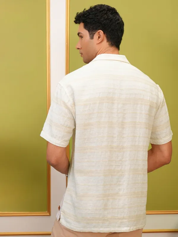 Men Relaxed Fit Casual Shirt