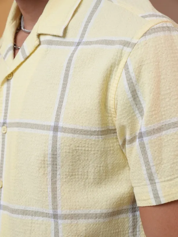  Locomotive Men Yellow Checked Regular Fit Casual Shirts