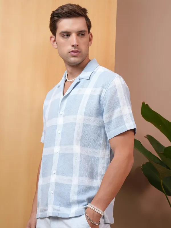  Locomotive Men Blue Checked Regular Fit Casual Shirts