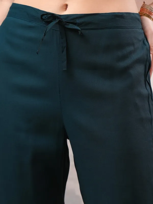 Women Kurta With Trousers & Dupatta