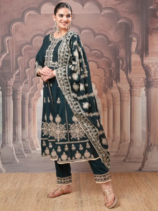 Vishudh Women Green Embroidered Kurta With Trousers And Dupatta