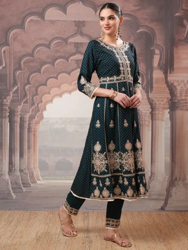 Vishudh Women Green Embroidered Kurta With Trousers And Dupatta