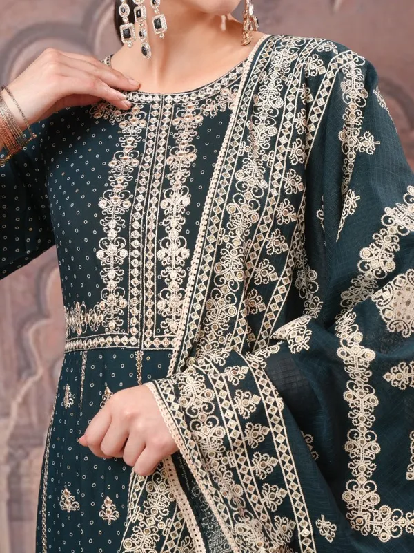 Vishudh Women Green Embroidered Kurta With Trousers And Dupatta