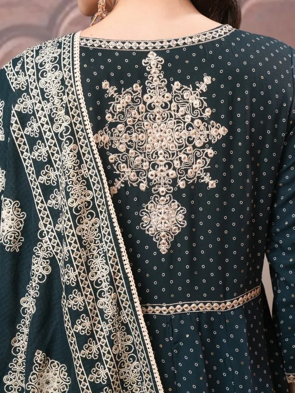 Vishudh Women Green Embroidered Kurta With Trousers And Dupatta