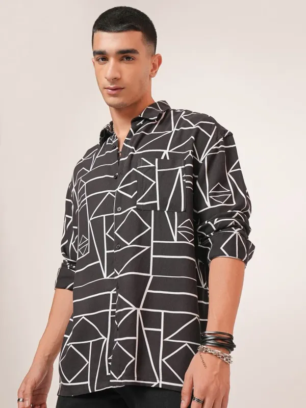  Ketch Men Black Printed Oversized Fit Casual Shirts