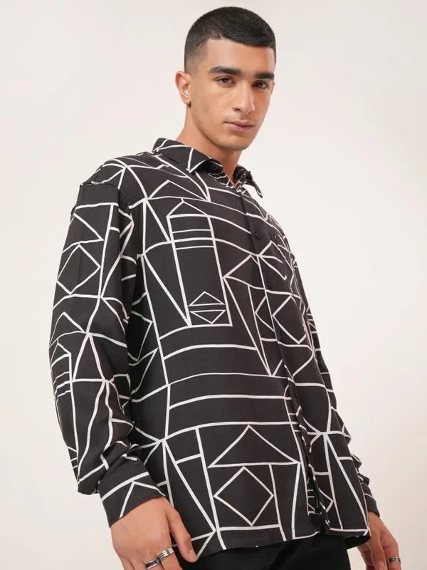  Ketch Men Black Printed Oversized Fit Casual Shirts