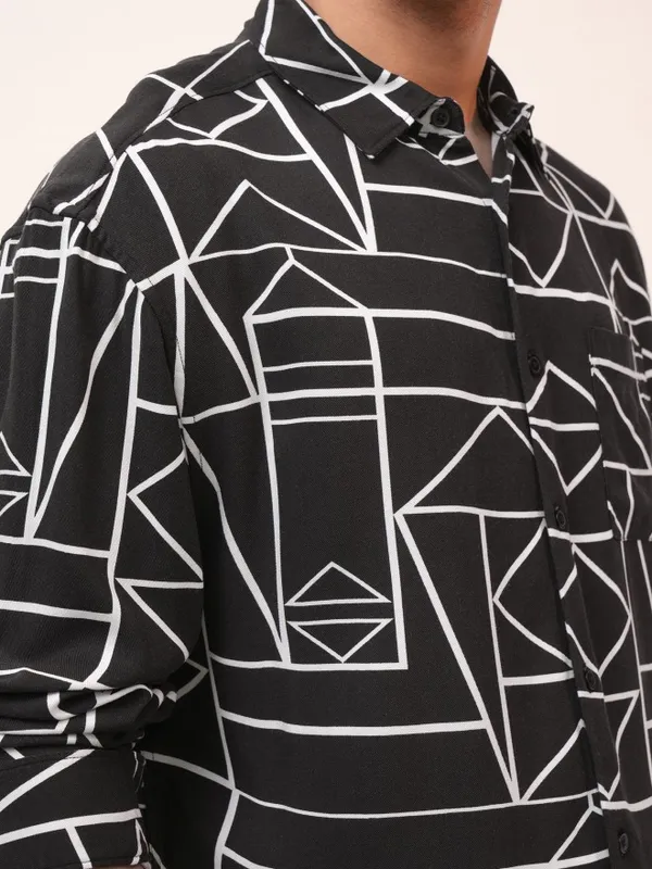  Ketch Men Black Printed Oversized Fit Casual Shirts