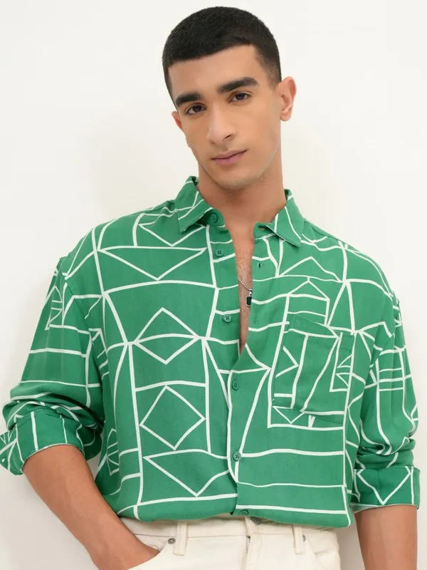  Ketch Men Green Printed Oversized Fit Casual Shirts