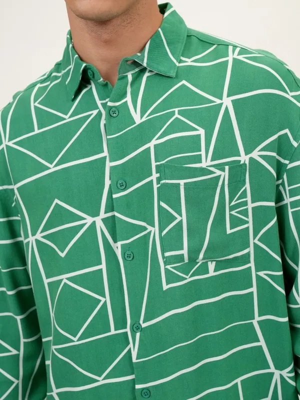  Ketch Men Green Printed Oversized Fit Casual Shirts