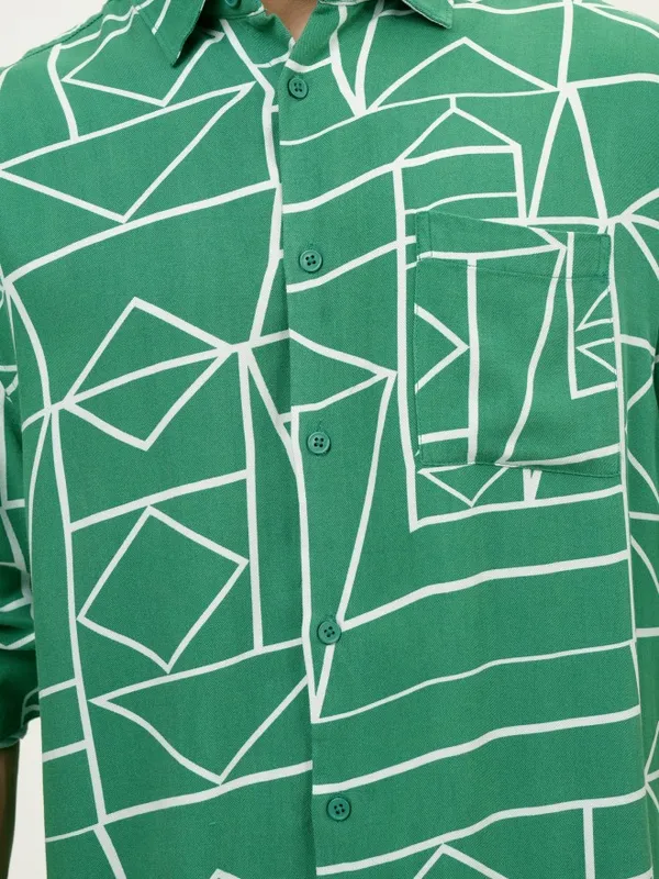  Ketch Men Green Printed Oversized Fit Casual Shirts