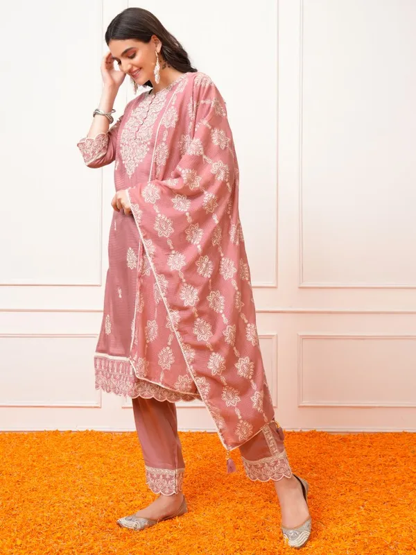 Women Kurta With Trousers & Dupatta